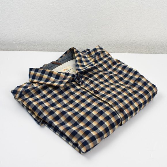 Tommy Bahama Long Sleeve Island Modern Fit Button-Down Shirt Size XL Gently Used - Picture 1 of 5